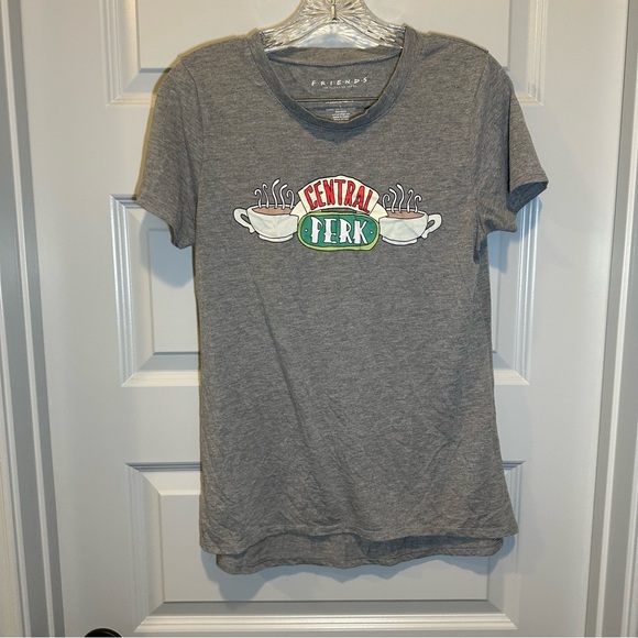 FRIENDS Grey Crew Neck Short Sleeve Central Perk Graphic Tee L - Picture 1 of 8
